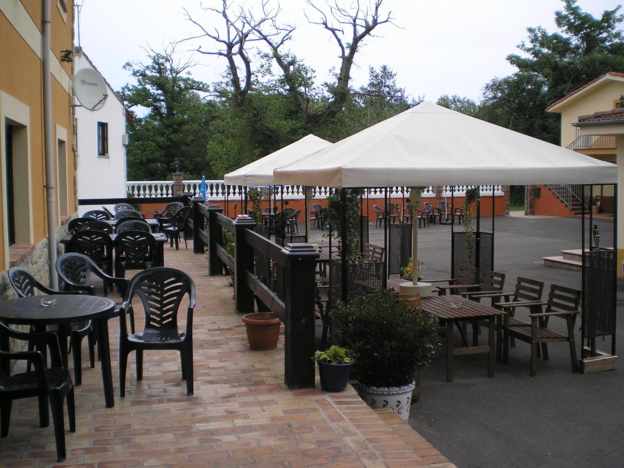 Hotel Alonso Llanes Zewnętrze zdjęcie
